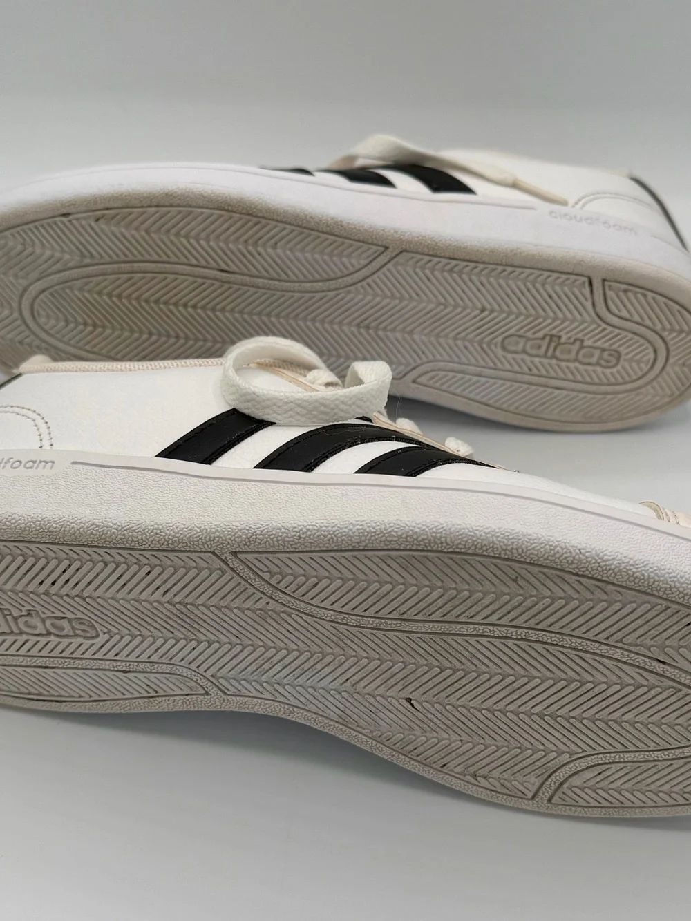 Adidas Cloudfoam Low-Top Sneakers